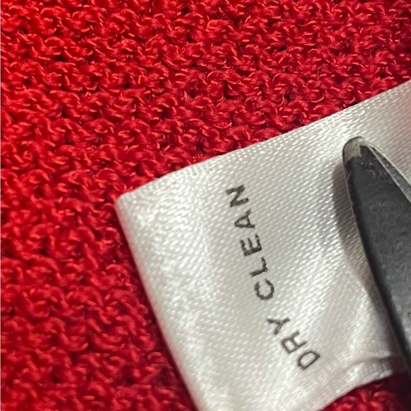 St. John Collection Pencil Skirt - Picture 5 of 7